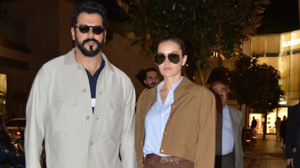 Burak Özçivit ve Fahriye Evcen